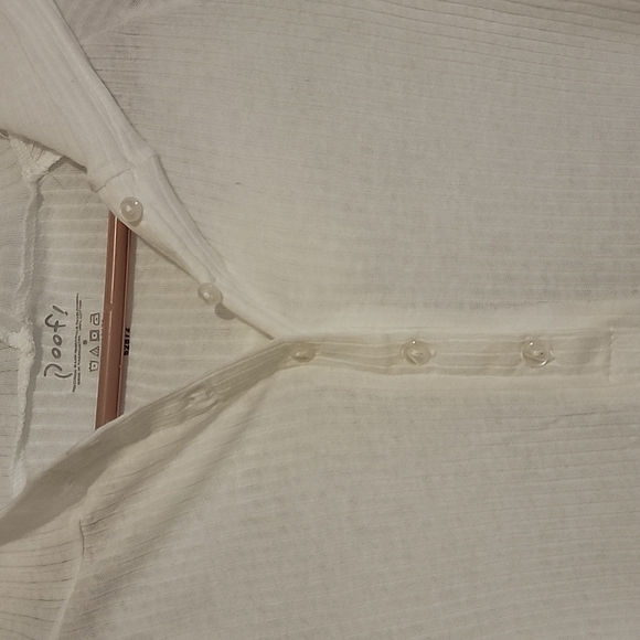 Short sleeve top - Picture 2 of 3